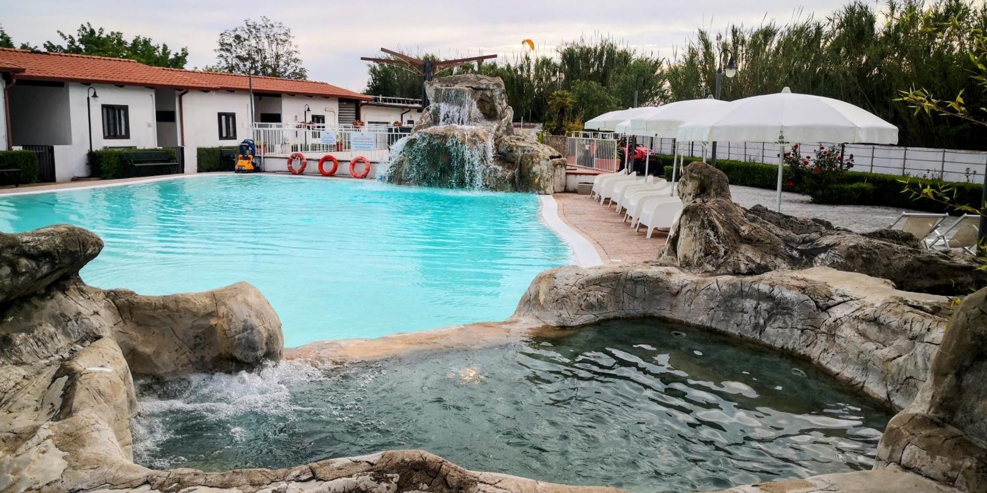 Residence Arco Delle Rose Агрополи Экстерьер фото